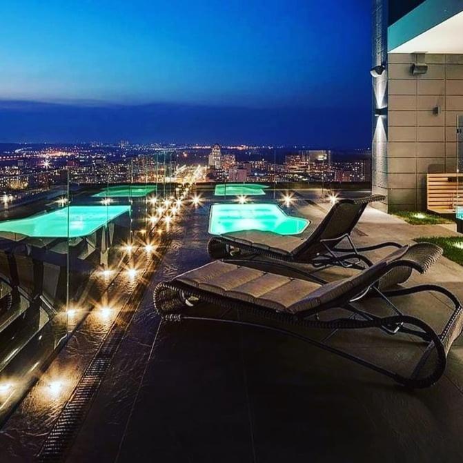 1 Room 60M2 Center Of Obolon Near River Side. With Terrace. 22 Floor Киев Экстерьер фото
